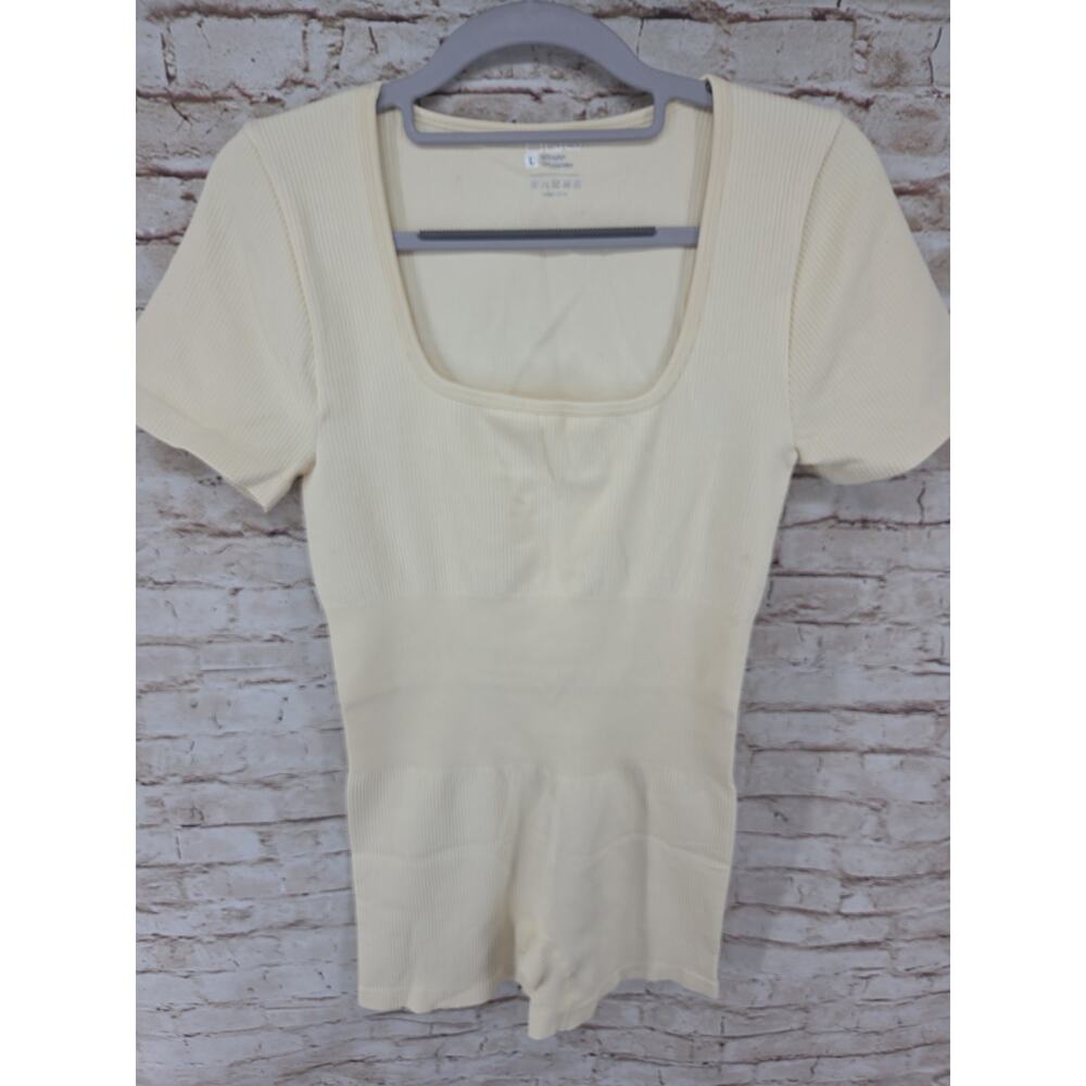 OQQ Bodysuit Ribbed Beige Size Large Seamless Shorts Short Sleeve